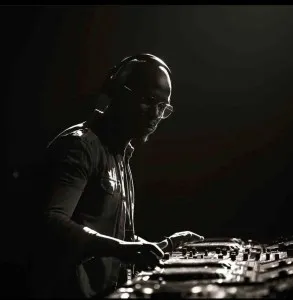 DJ Kent – WeeKent SunSets 14 DJ Kent – WeeKent SunSets 14