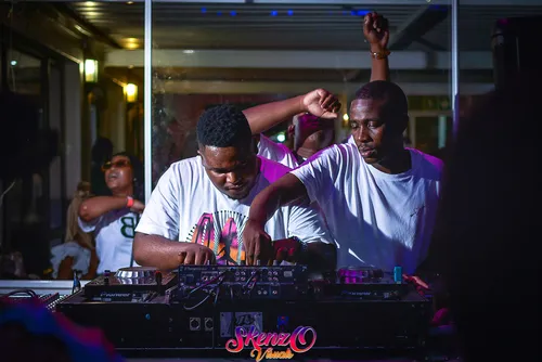 Vanger Boyz – Woman’s Day (Mixtape) Vanger Boyz – Woman’s Day (Mixtape)