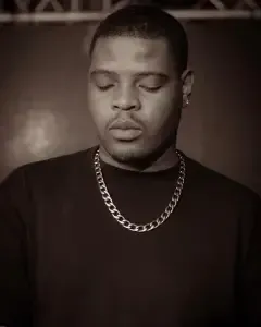 Tyler ICU – Mnike (Raptured Roots 3step Remix) ft Tumelo za, Nandipha808 & Ceeka RSA Tyler ICU – Mnike (Raptured Roots 3step Remix) ft Tumelo za, Nandipha808 & Ceeka RSA