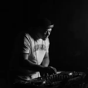 DJ FeezoL & DJ Drew - Back 2 Back Mix DJ FeezoL & DJ Drew - Back 2 Back Mix
