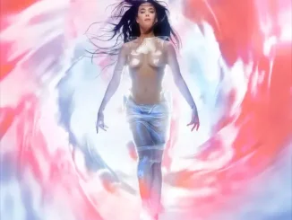 Katy Perry - TRUTH Katy Perry - WOMAN’S WORLD